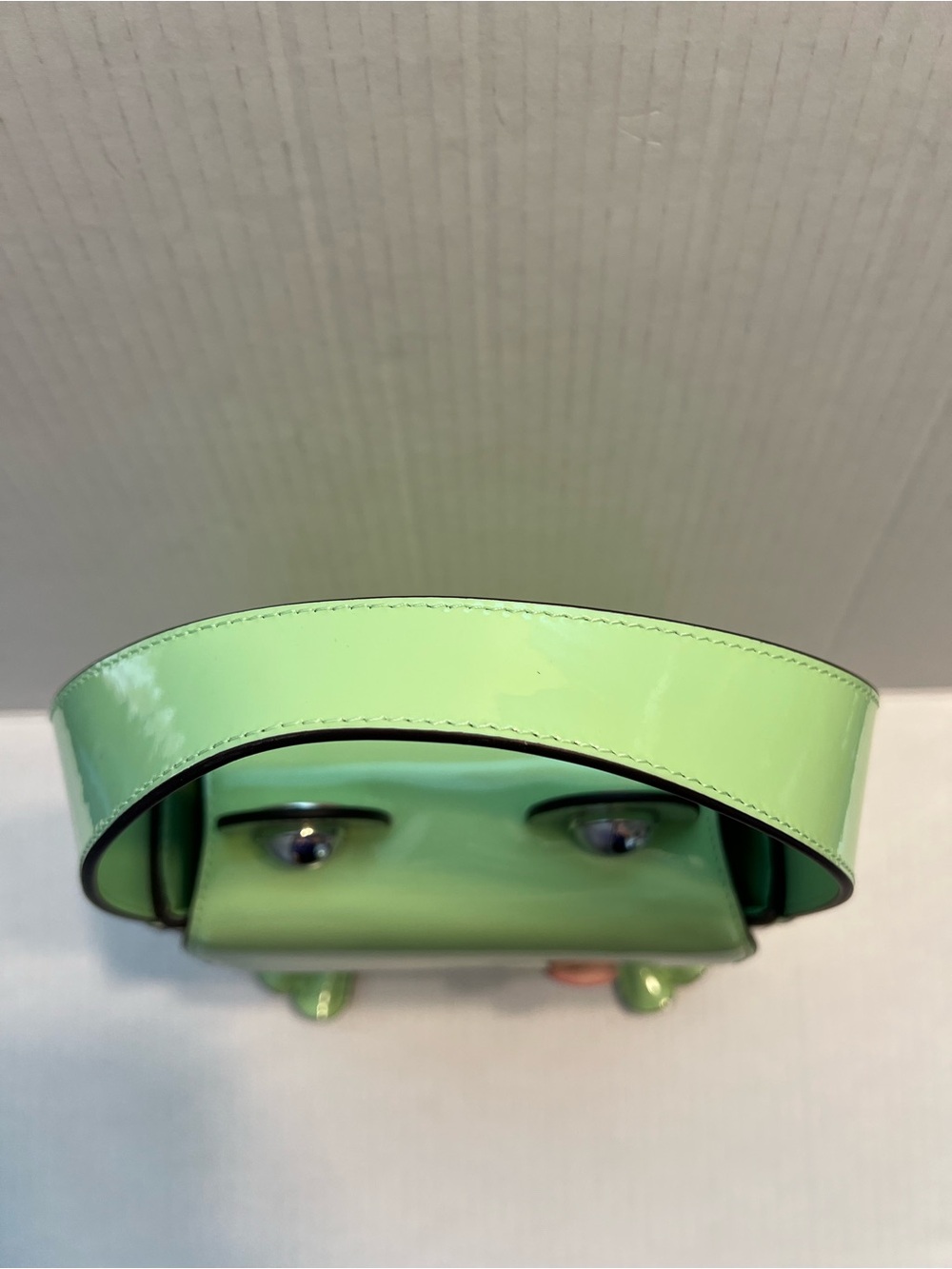 Kate Spade ‘Lily’ serene green patent leather 3d frog 🐸 hobo - Picture 3 of 9